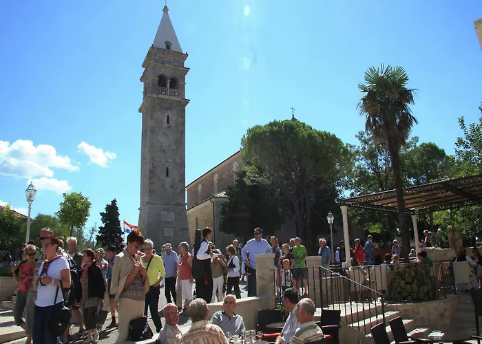 Lovely Mediterranean Near The Casa vacanze *