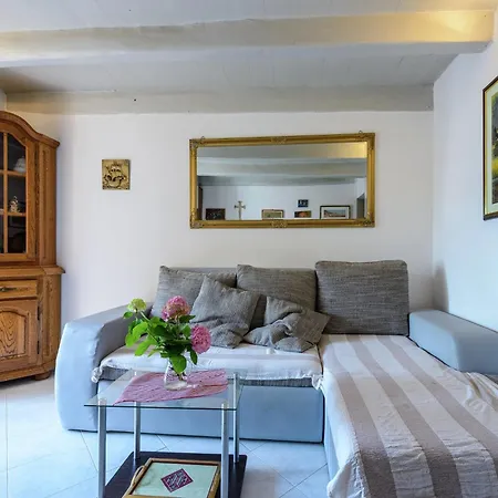 Lovely Mediterranean Near The Ferienhaus