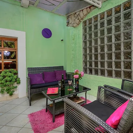 Lovely Mediterranean Near The Ferienhaus *